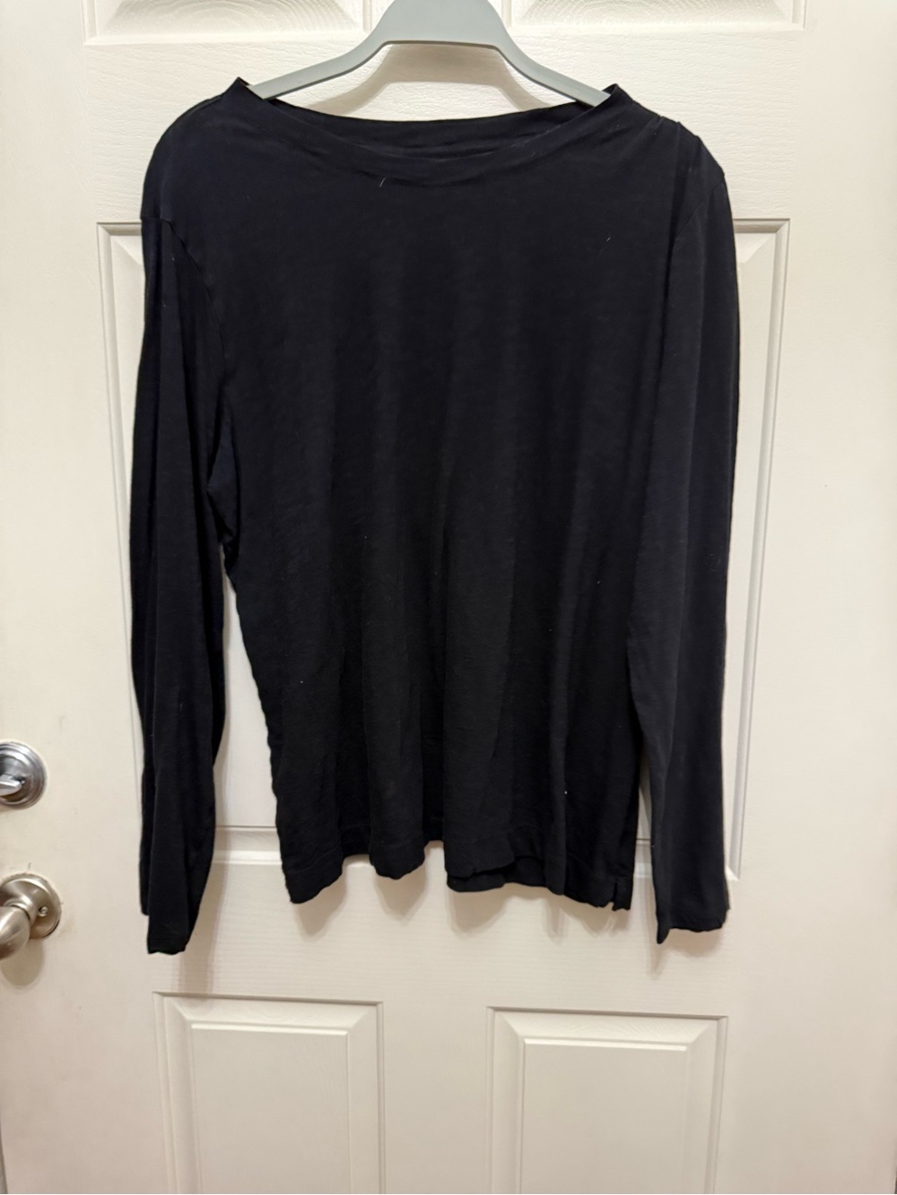 LOFT Black Long-Sleeve Crewneck Shirt